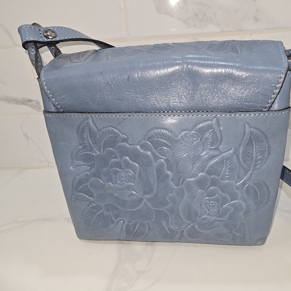 Elegant Blue Embossed Leather Bag - Picture 8 of 17